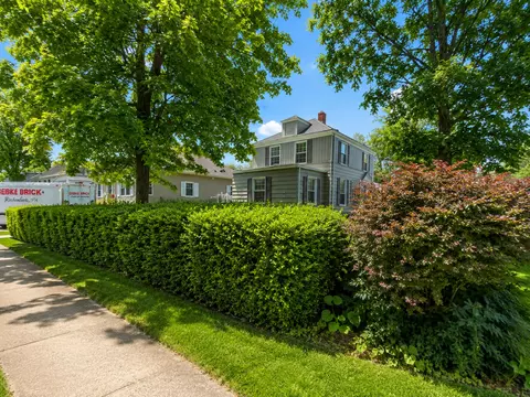 Exterior - 831 E 5th St, Centralia, IL 62801 photo 7 of 18