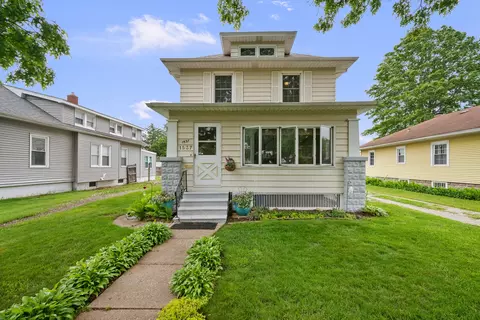 1537 43rd St, Rock Island, IL 61201