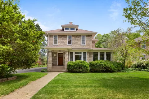 1021 N Sheridan Rd, Waukegan, IL 60085