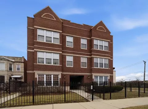 25 N Menard Ave #2S, Chicago, IL 60644