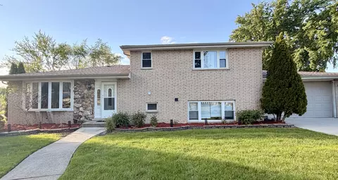 12118 W Somerset Rd, Orland Park, IL 60467