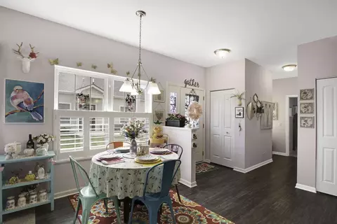 Entry Way - 904 Baltimore St, Mchenry, IL 60050 photo 1 of 1
