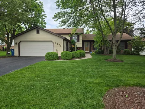 3479 N Edward Dr, Crete, IL 60417