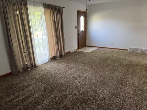 Living - 2006 Pine St, Peru, IL 61354 photo 1 of 1