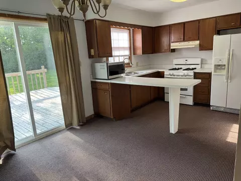 Kitchen - 2006 Pine St, Peru, IL 61354 photo 1 of 2