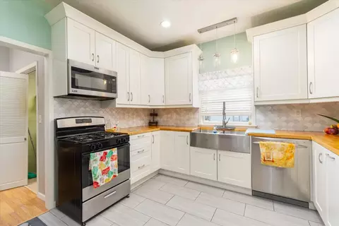 Kitchen - 131 E Iowa St, Spring Valley, IL 61362 photo 1 of 2