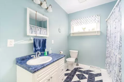 Bath - 131 E Iowa St, Spring Valley, IL 61362 photo 2 of 2