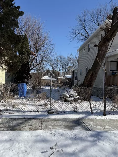 4415 W Congress Pkwy, Chicago, IL 60624