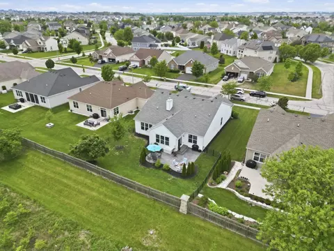 View/Area - 15932 S Selfridge Cir, Plainfield, IL 60586 photo 3 of 4