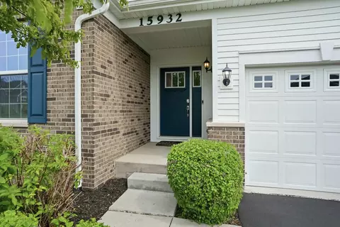 Exterior - 15932 S Selfridge Cir, Plainfield, IL 60586 photo 2 of 5