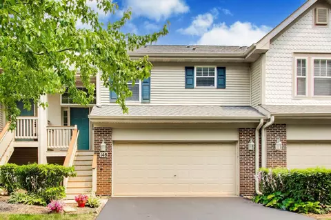 148 Meredith Ln, Streamwood, IL 60107