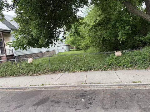 6810 S Peoria St, Chicago, IL 60621