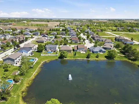 View/Area - 1044 Sycamore St, Beecher, IL 60401 photo 7 of 7