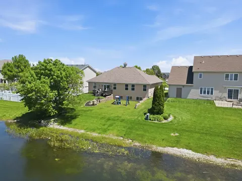 View/Area - 1044 Sycamore St, Beecher, IL 60401 photo 5 of 7