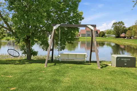 Exterior - 1044 Sycamore St, Beecher, IL 60401 photo 3 of 7