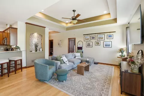Living - 1044 Sycamore St, Beecher, IL 60401 photo 2 of 2