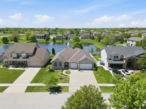 View/Area - 1044 Sycamore St, Beecher, IL 60401 photo 1 of 7