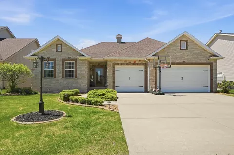 1044 Sycamore St, Beecher, IL 60401