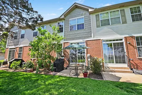 Exterior - 24044 Walnut Cir #0, Plainfield, IL 60585 photo 4 of 7