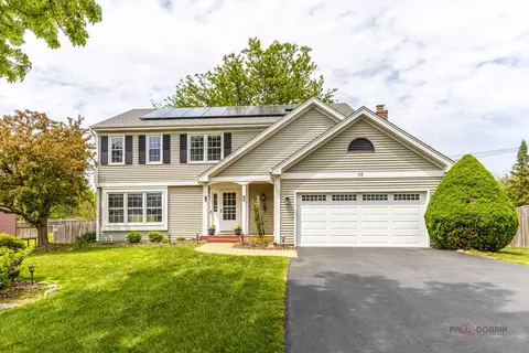 76 Foxboro Ln, Gurnee, IL 60031