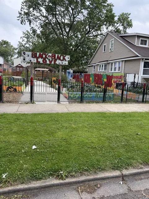 8614 S Carpenter St, Chicago, IL 60620