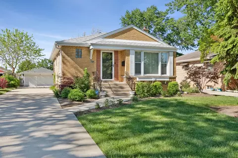 7504 W Jonquil Ter, Niles, IL 60714