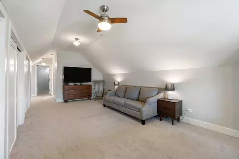 Entry Way - 1931 East Ave, Berwyn, IL 60402 photo 3 of 4