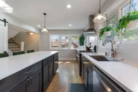 Kitchen - 1931 East Ave, Berwyn, IL 60402 photo 4 of 4