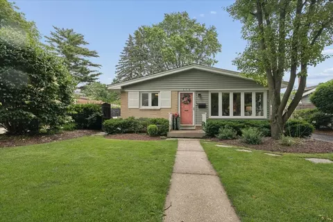 314 Drake St, Libertyville, IL 60048