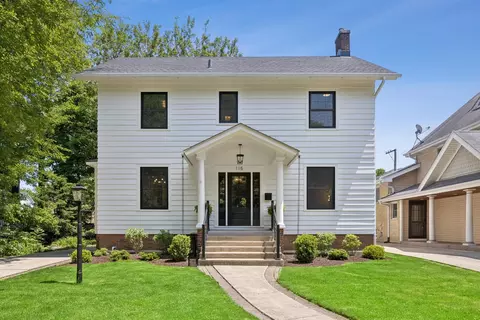 115 S Spring Ave, La Grange, IL 60525