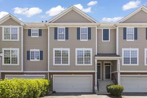 2255 Hudson Cir #2255, Aurora, IL 60502