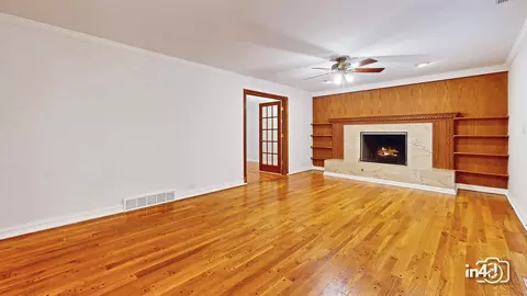 Living - 2745 Covert Rd, Glenview, IL 60025 photo 3 of 6
