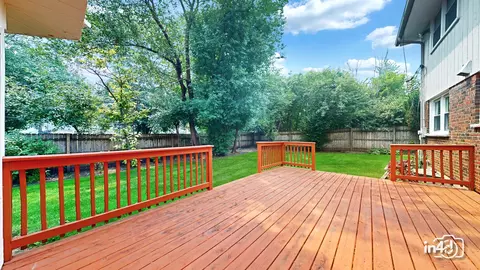 Exterior - 2745 Covert Rd, Glenview, IL 60025 photo 3 of 6