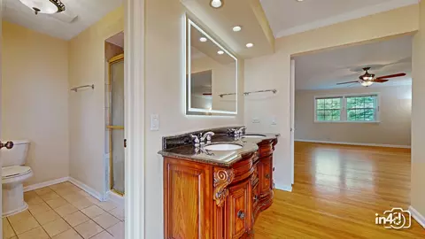 Bath - 2745 Covert Rd, Glenview, IL 60025 photo 3 of 7