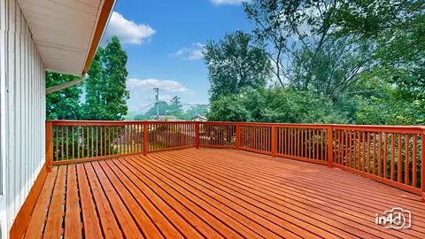 Exterior - 2745 Covert Rd, Glenview, IL 60025 photo 2 of 6