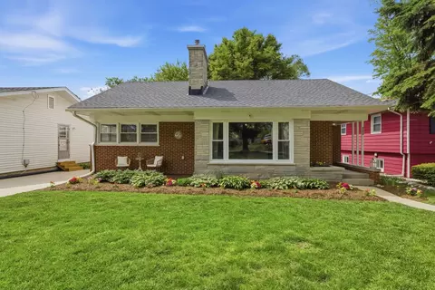 263 Hill Ave, Glen Ellyn, IL 60137