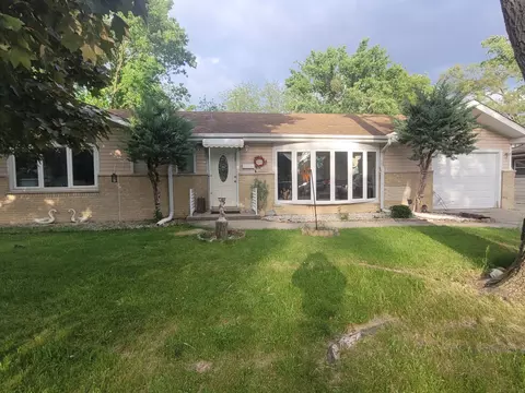 9425 Margail Ave, Des Plaines, IL 60016