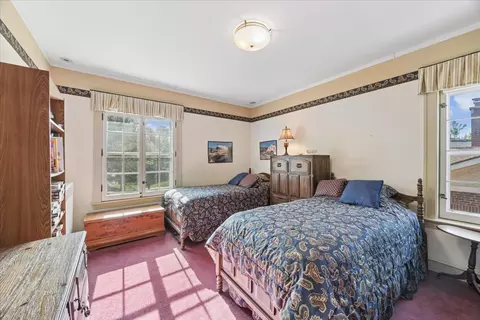 Bedroom - 935 Monroe Ave, River Forest, IL 60305 photo 2 of 3