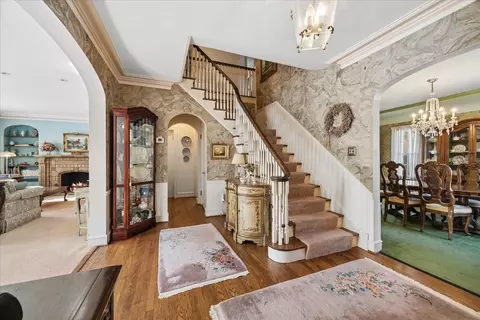 Entry Way - 935 Monroe Ave, River Forest, IL 60305 photo 2 of 2