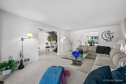 3935 Michael Ln, Glenview, IL 60026 photo 9