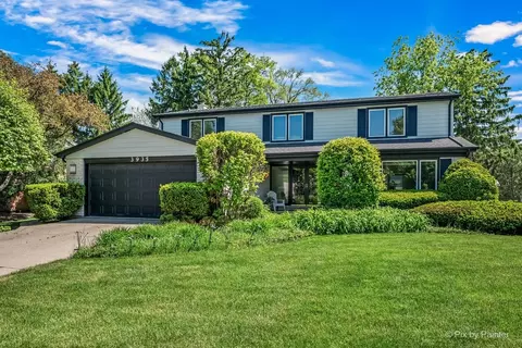 3935 Michael Ln, Glenview, IL 60026