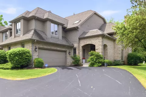 1398 Medinah Dr, Itasca, IL 60143