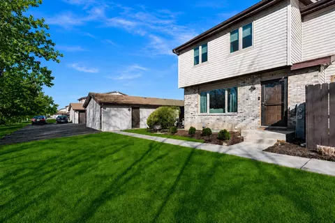 783 Bon Terre Rd, New Lenox, IL 60451