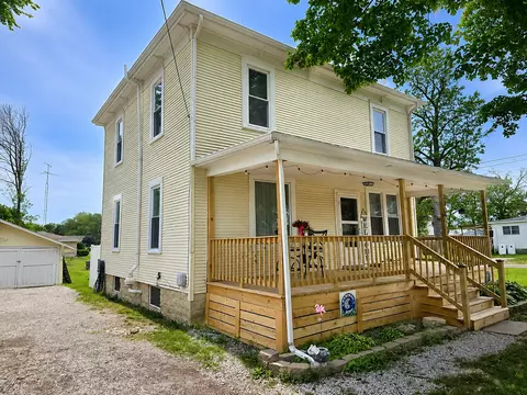 210 E 6th Ave, Clifton, IL 60927