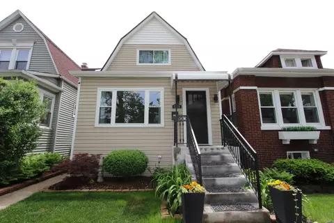 4719 W Warwick Ave, Chicago, IL 60641