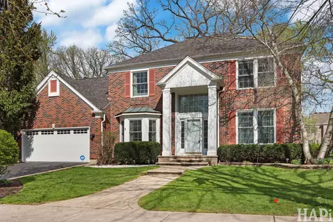 1121 Williamsburg Cir, Grayslake, IL 60030
