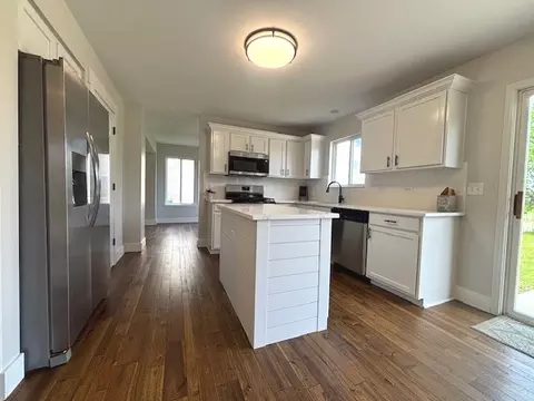 Kitchen - 508 Ramsden Rd, Plano, IL 60545 photo 3 of 5