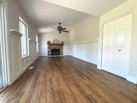 Living - 508 Ramsden Rd, Plano, IL 60545 photo 4 of 4