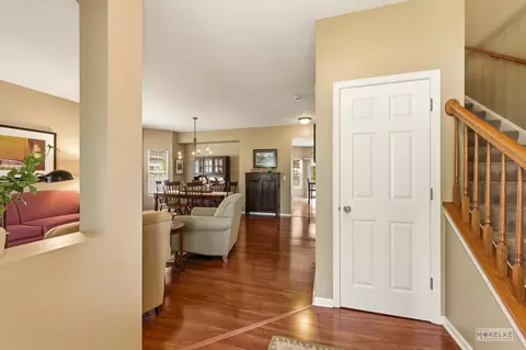 Entry Way - 6102 Pheasant Ridge Dr, Plainfield, IL 60586 photo 2 of 4