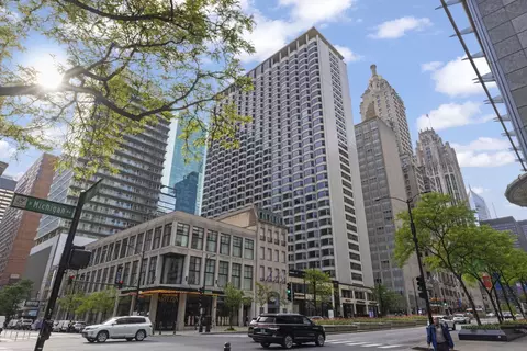 535 N Michigan Ave #1506, Chicago, IL 60611